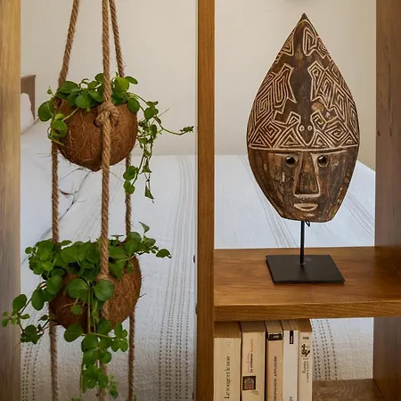 Peixeira And アパート