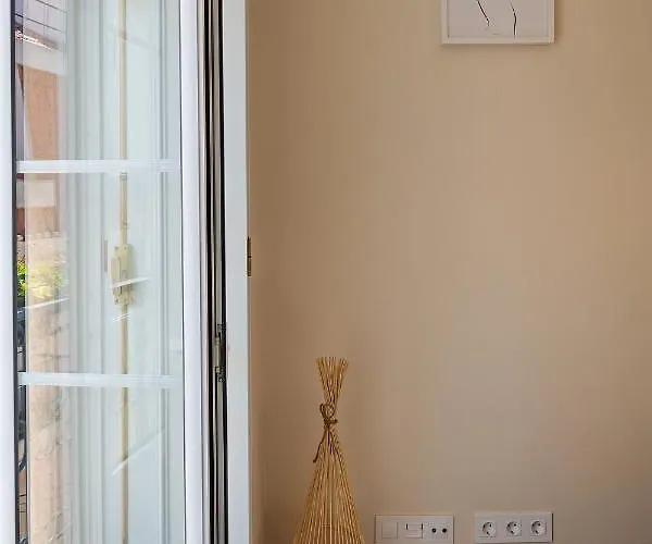 شقة Peixeira And *